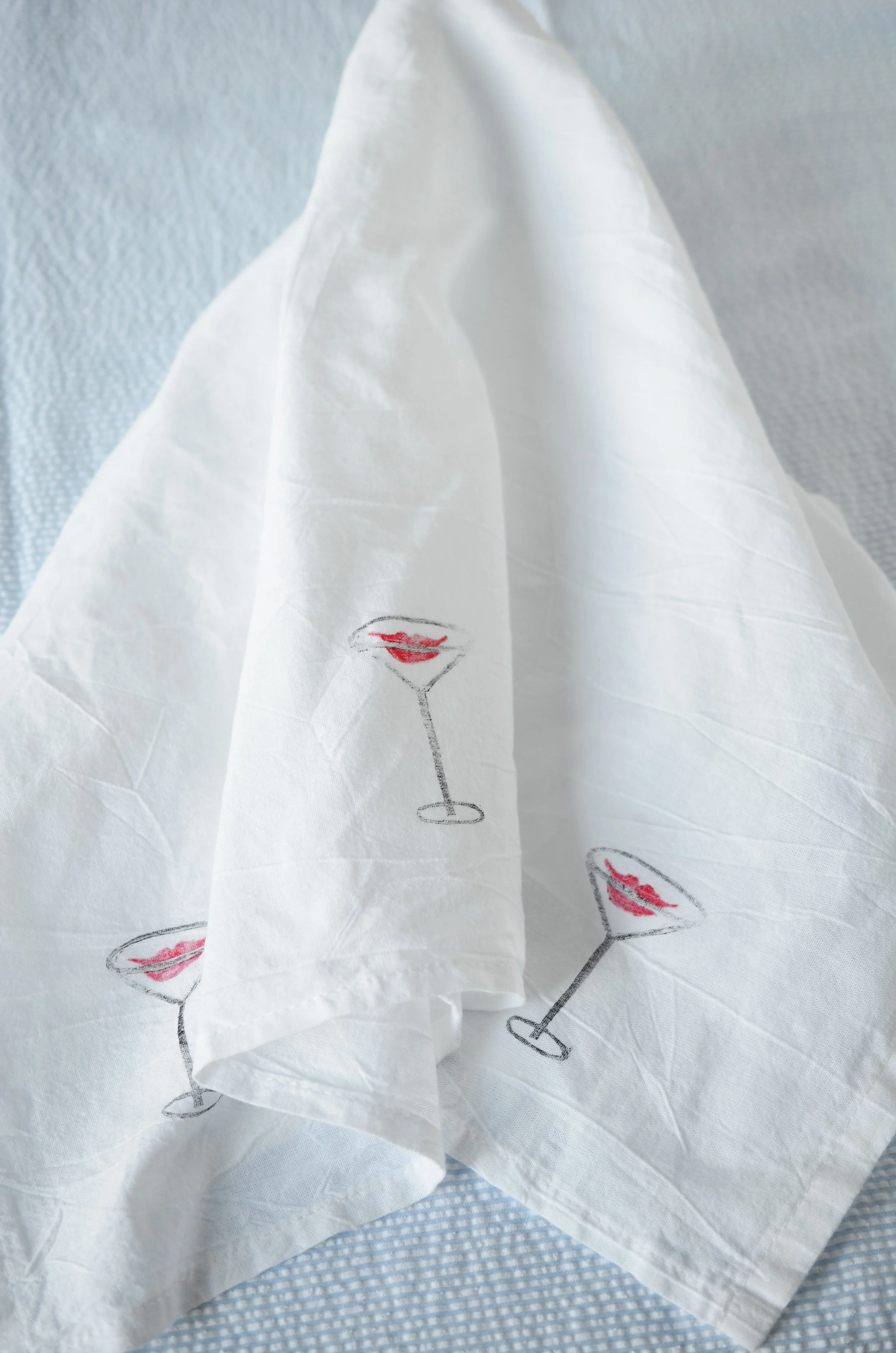 On-your-lips-dishtowel-3.jpg