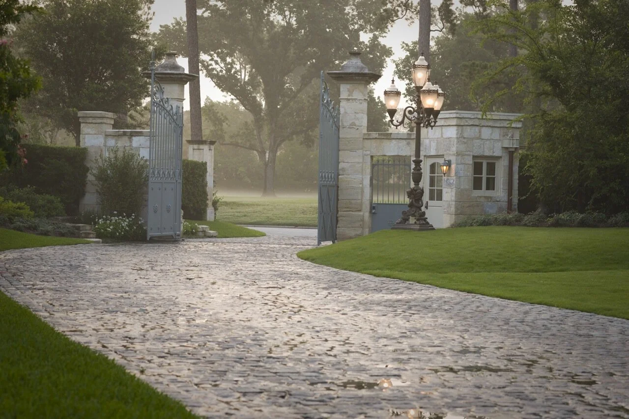 gate_cobbles.jpg