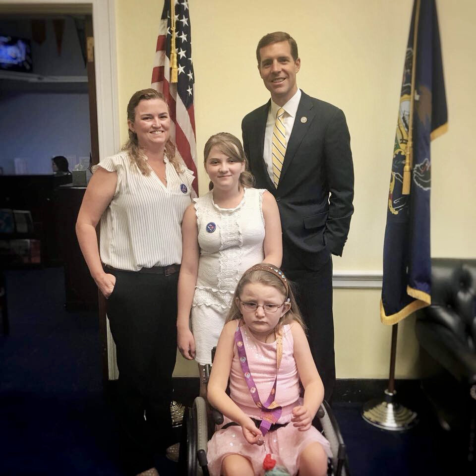  A Little Lobbyists family poses with their congressional representative. 