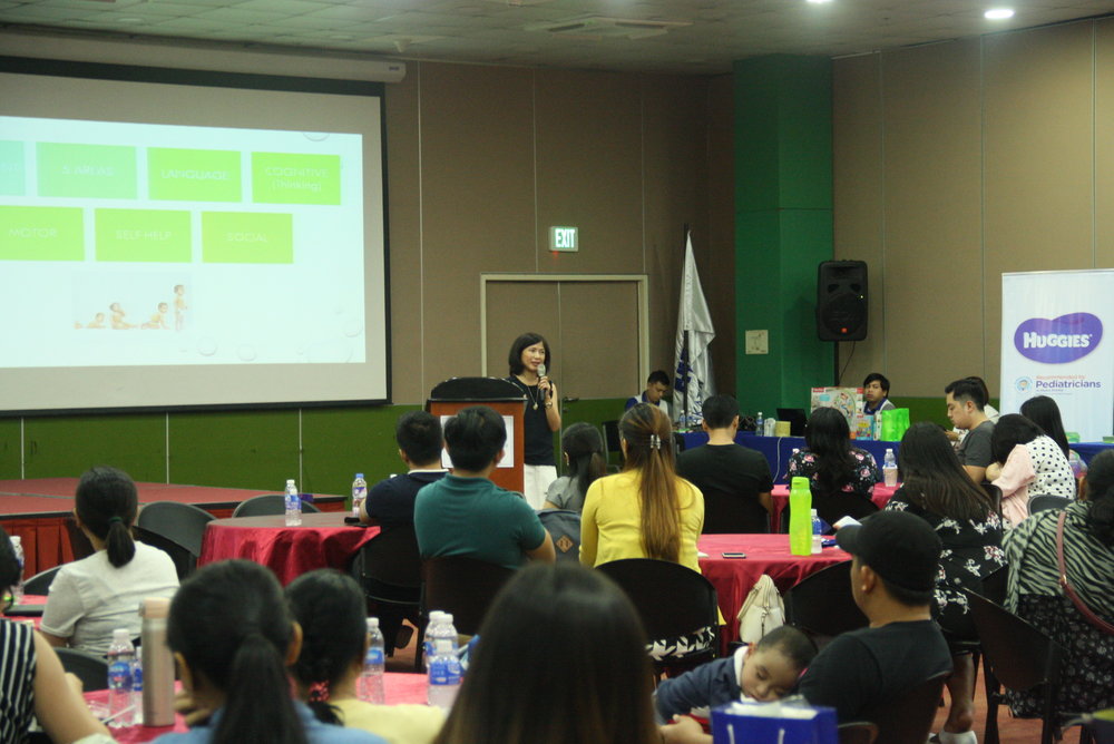 Dr. Maria Michiko Caruncho, MakatiMed’s Developmental Pediatrician, educating attendees on the red flags to watch out for in child’s development