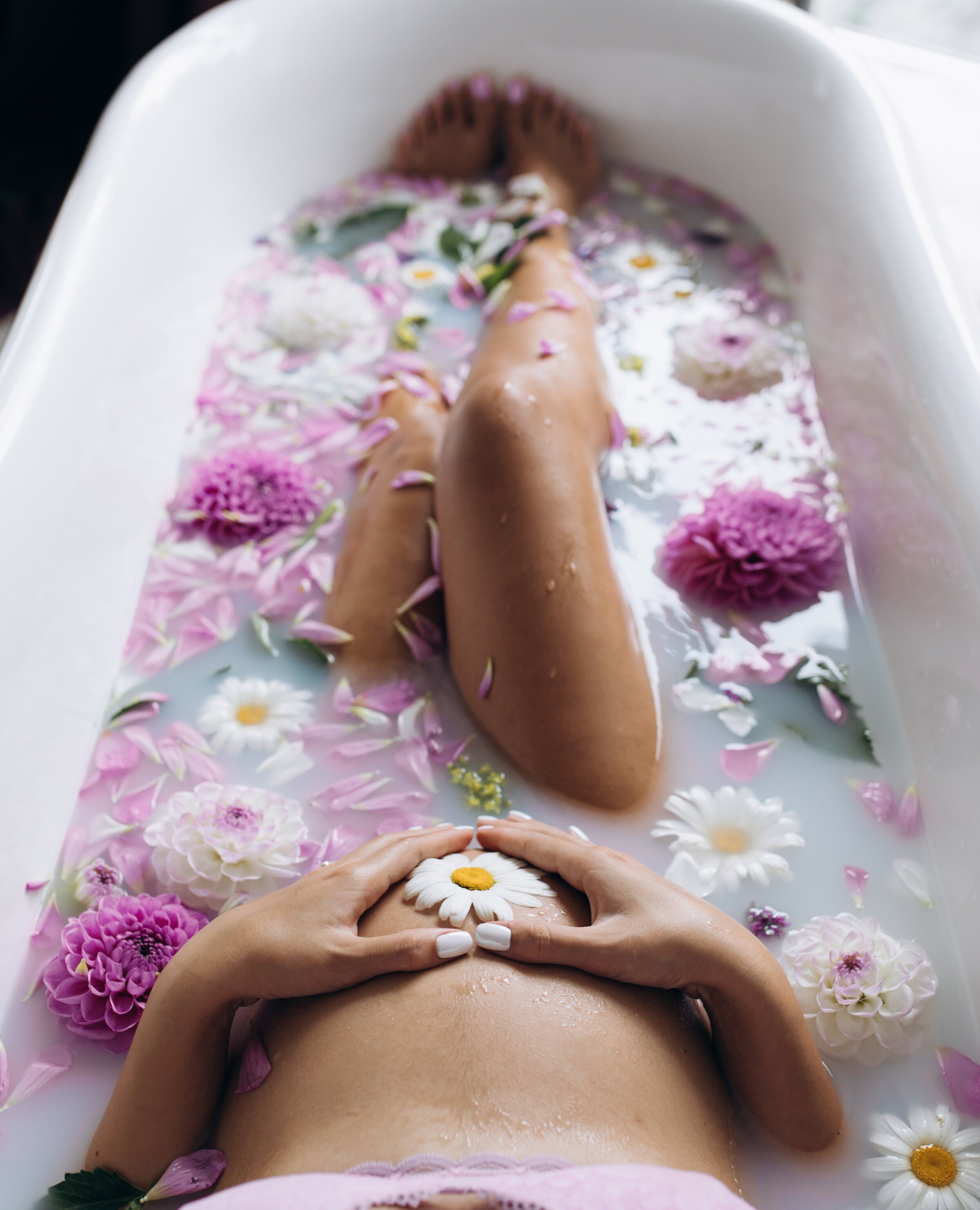 While you won’t have flowers in the tub, giving birth in water can be a more peaceful experience.