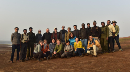 The group of students, instructors, and naturalists.