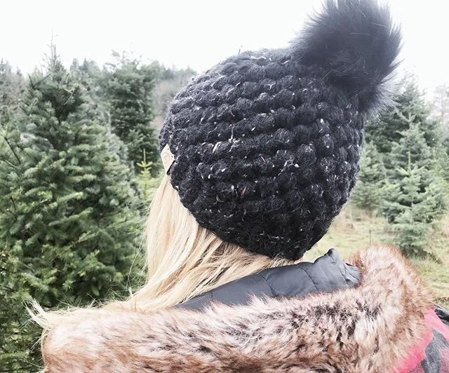 Yay it&rsquo;s snowing outside! ❄️🌲