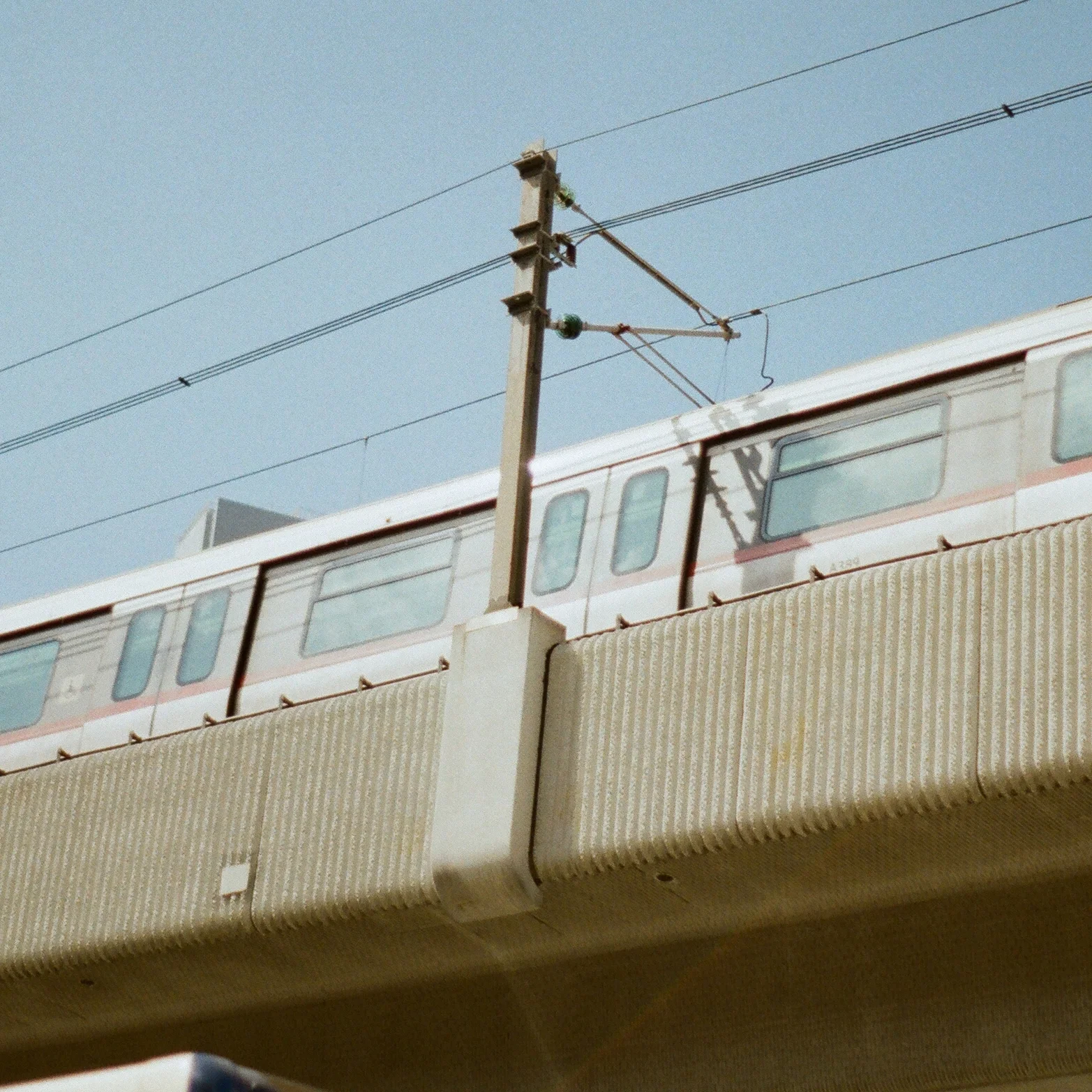 14240029_1.jpg