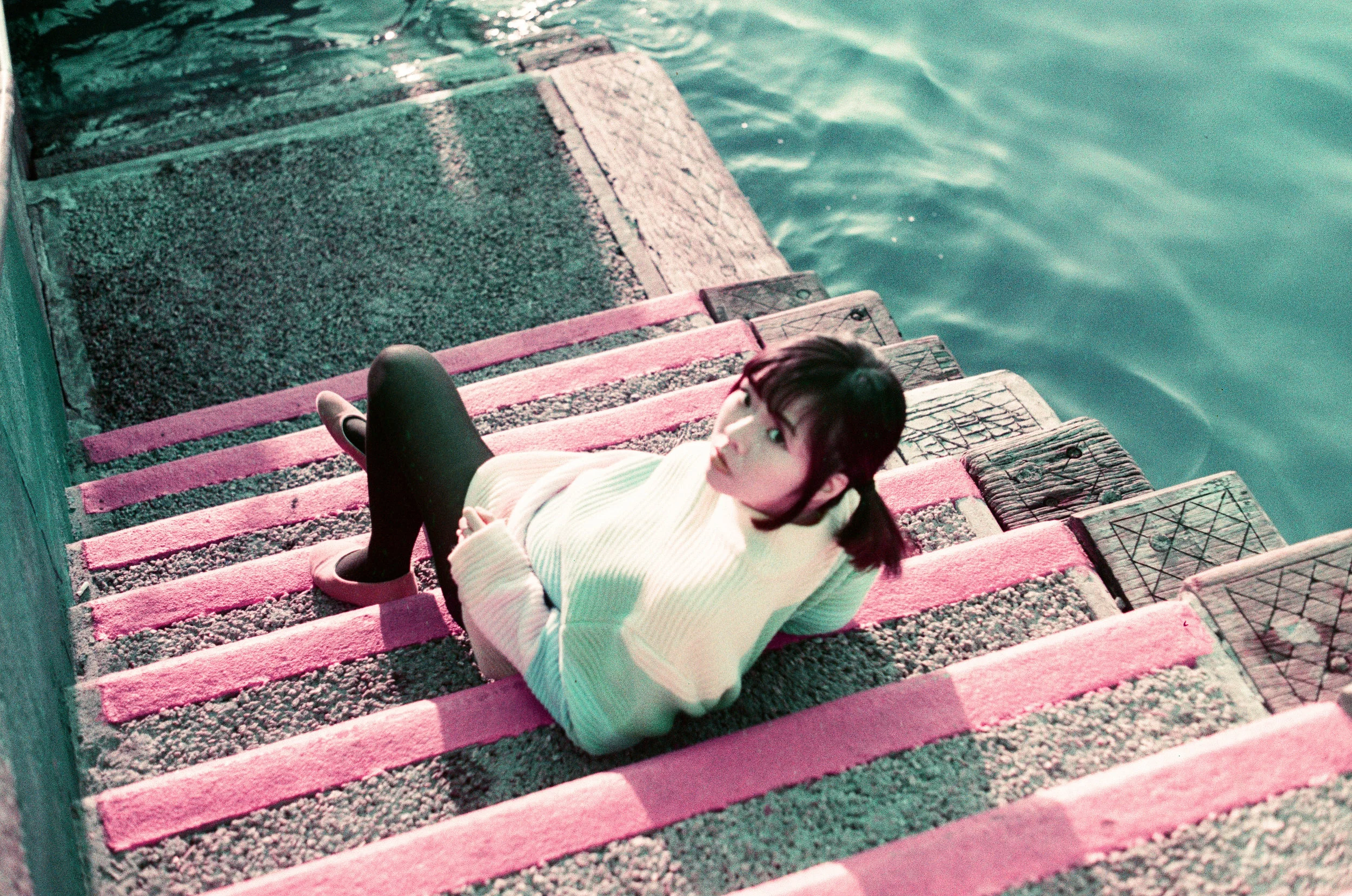 赤、黄、緑、青、紫 | NIKONOYUMEE ニコの写真