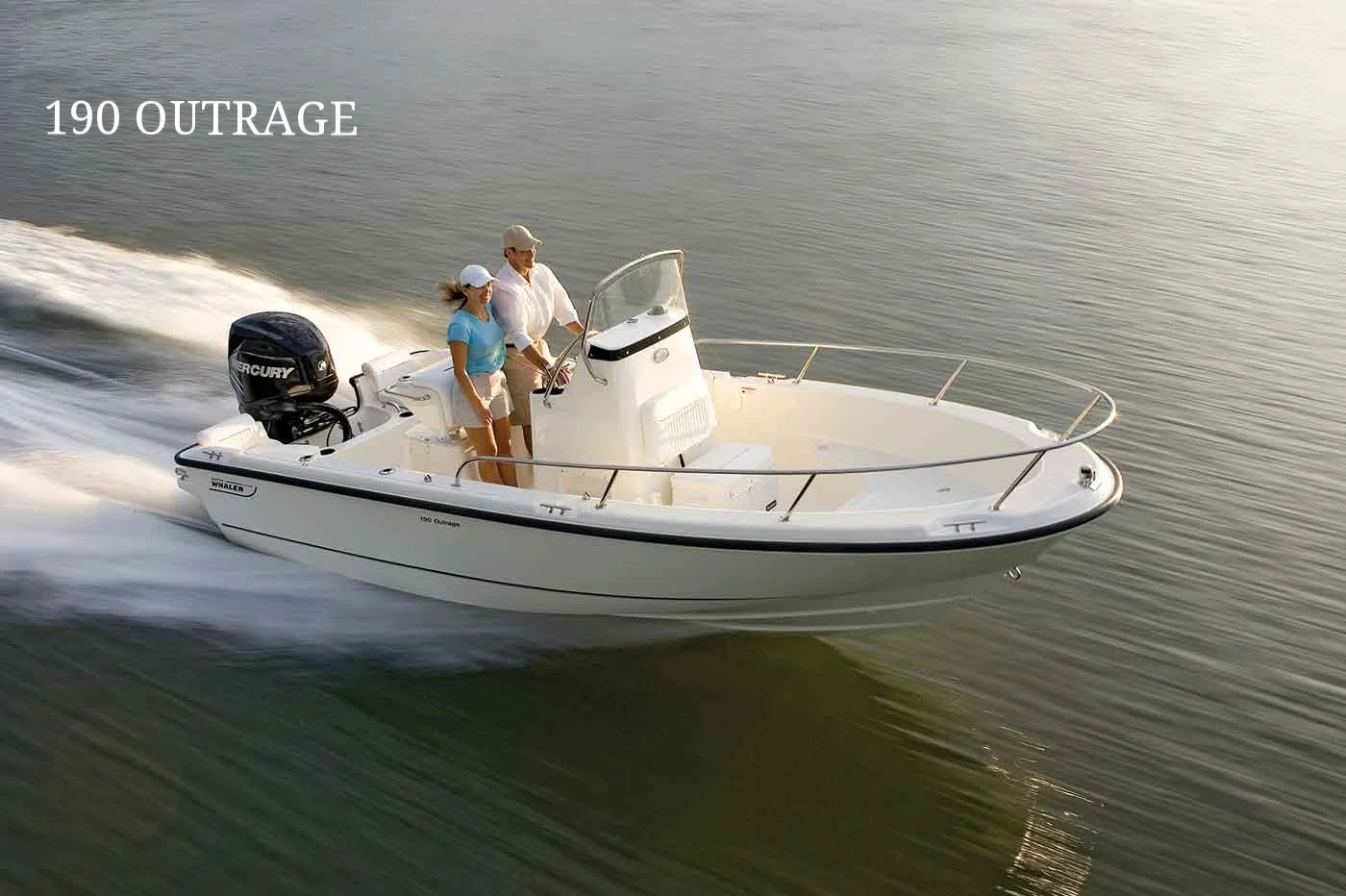 Boston-Whaler-190-Outrage-Gallery-3.jpg