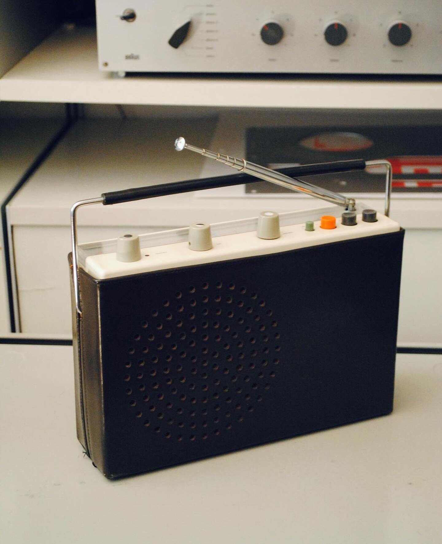 via @radio_hack 🧡