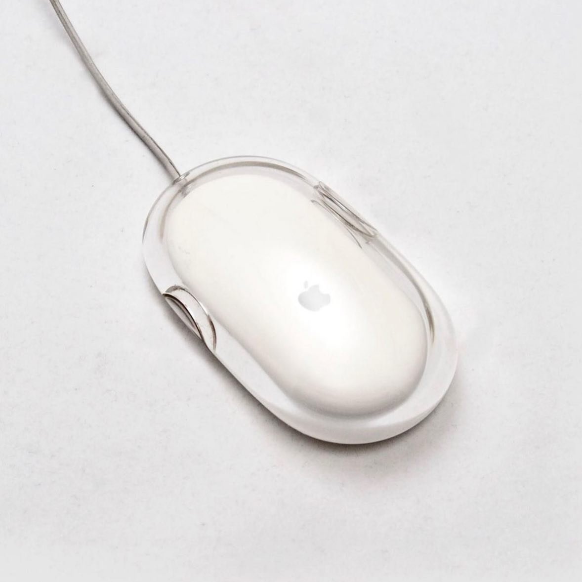 🐁 via @dasswerke 

&bull;
&bull;
&bull;
#design #gooddesign #2000snostalgia #apple #appledesign #jonyive #mac #computer #industrialdesign #stevejobs #uxdesign #tech #designinspo #designinspiration #supernormal