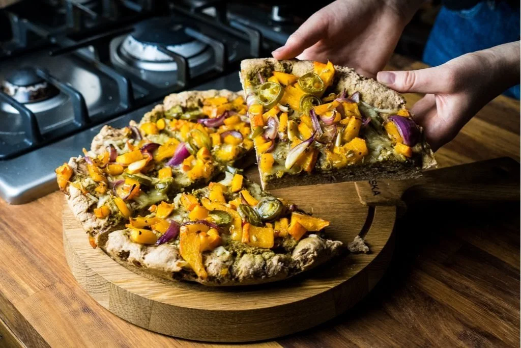 Herbstliche Pfannenpizza mit Hokkaido