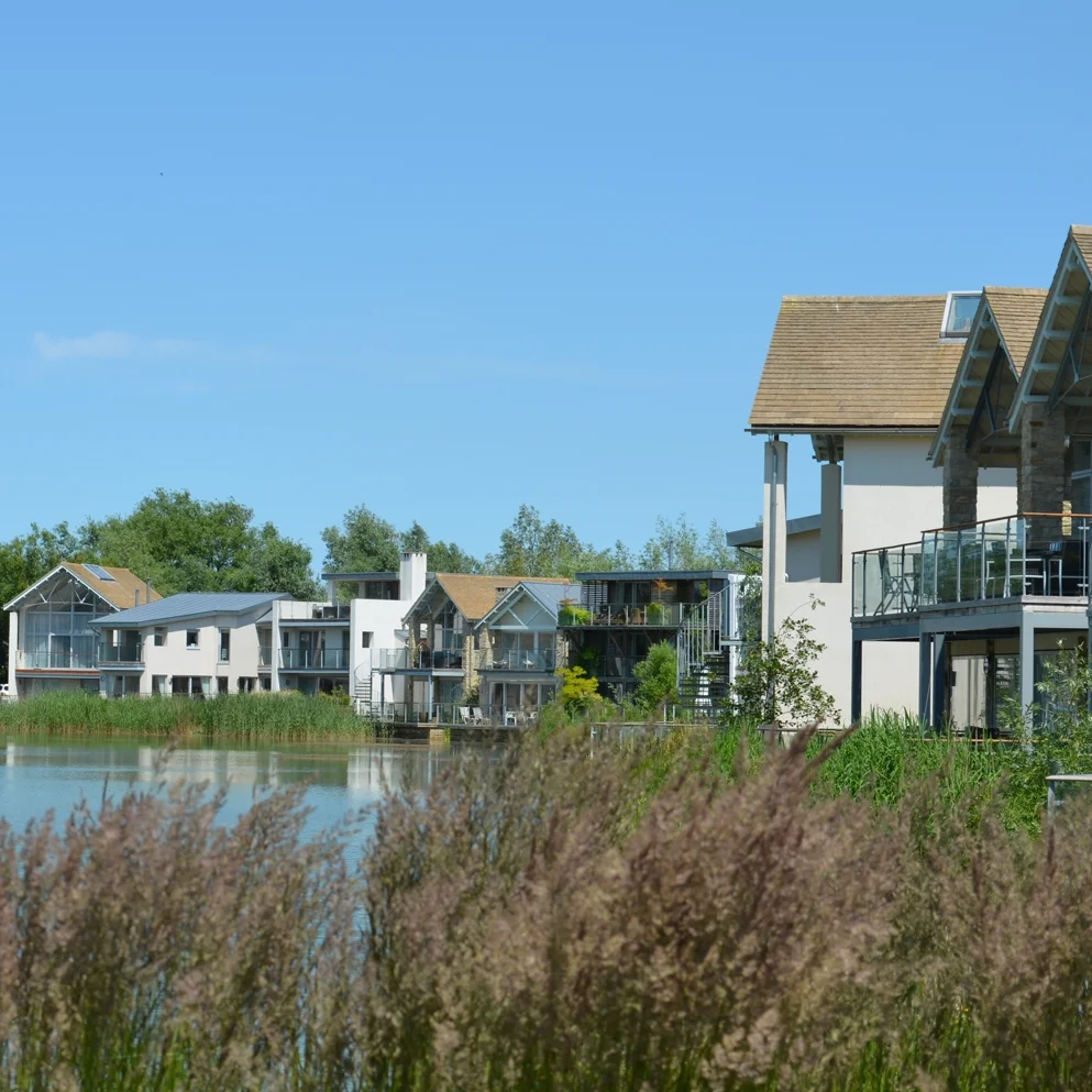 Richard Reid - houses by lake