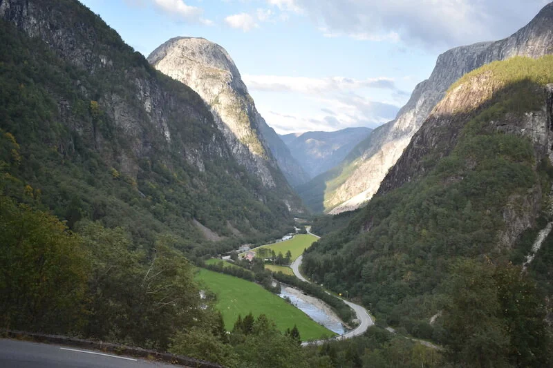 Should I visit Oslo or Bergen? [2025]