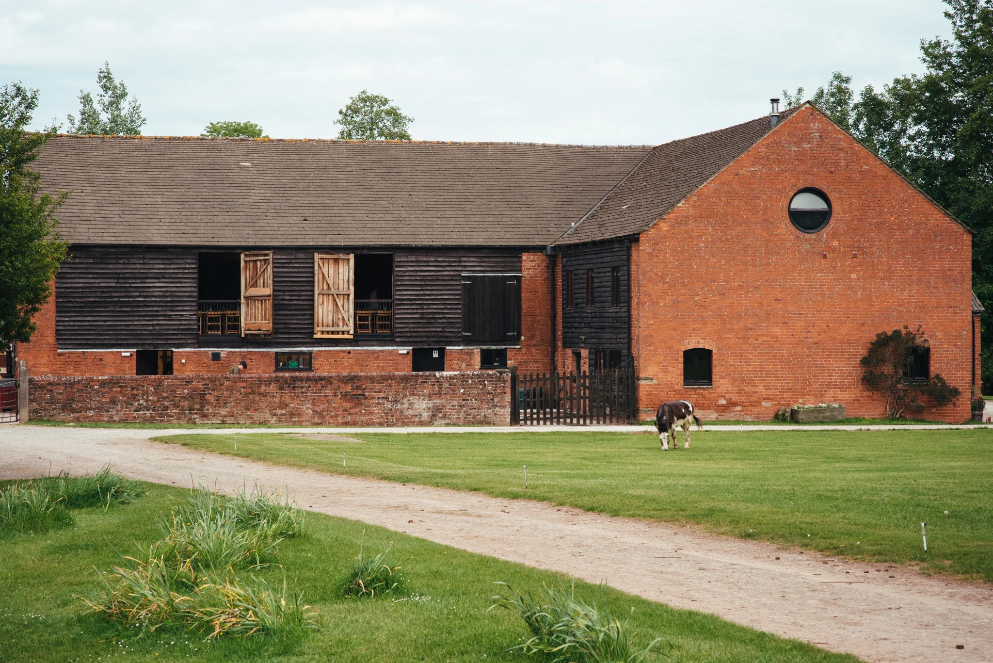 Haybarn Wild Spring Feast - 016.jpg