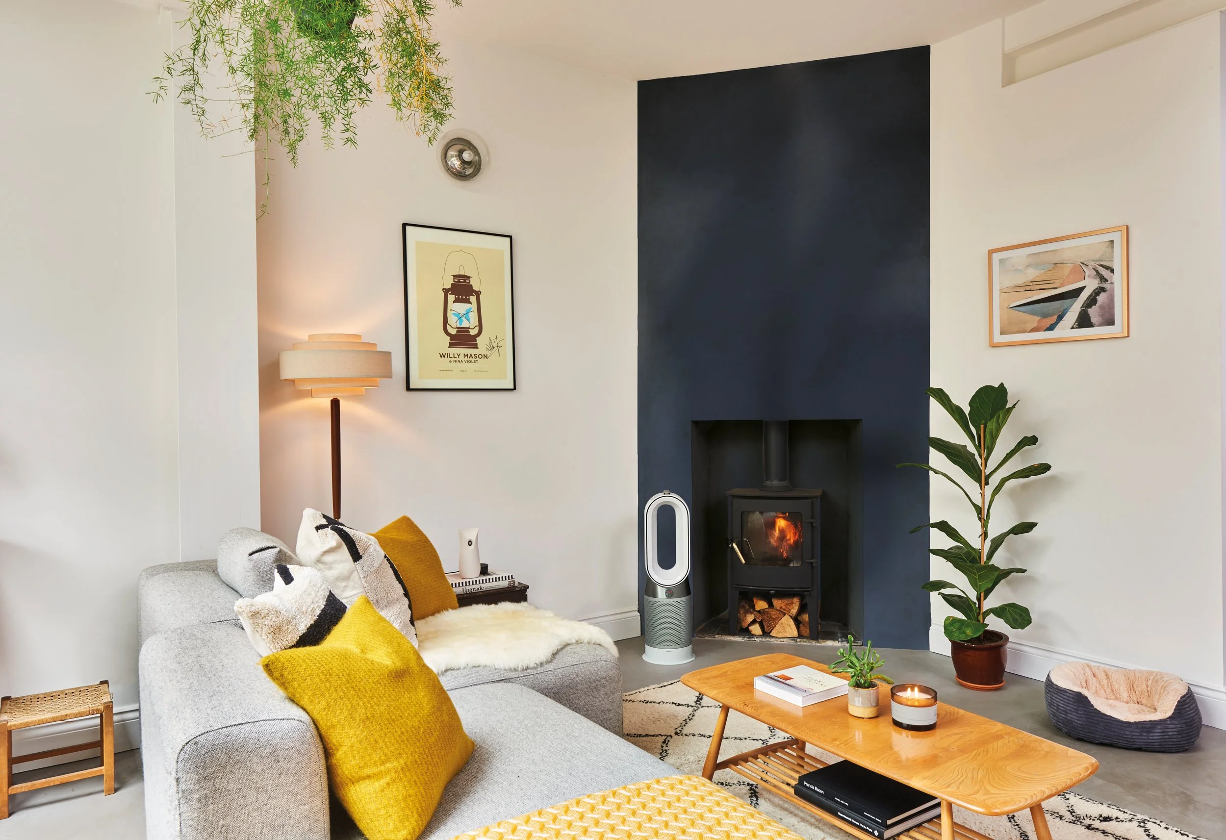 LIVING_ROOM_2500.jpg