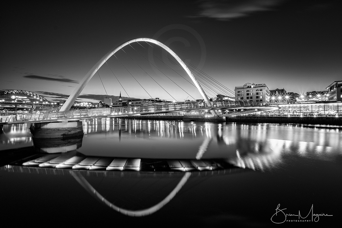 MON0013 Tyne by Night