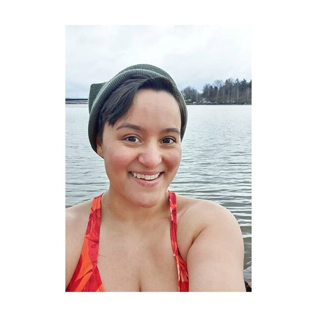 🌊🏊&zwj;♀️❄
.
.
#sandhja #coldwater #wimhof #myantidepressant