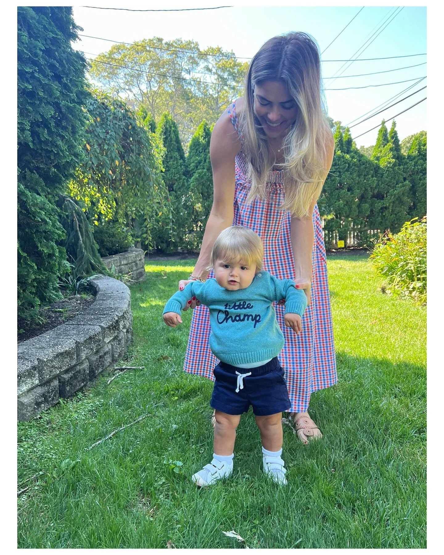 This life. This boy. Love my little champ 🩵
.
#boymom #walkingonsunshine #littlechamp #toddlerstyle #september