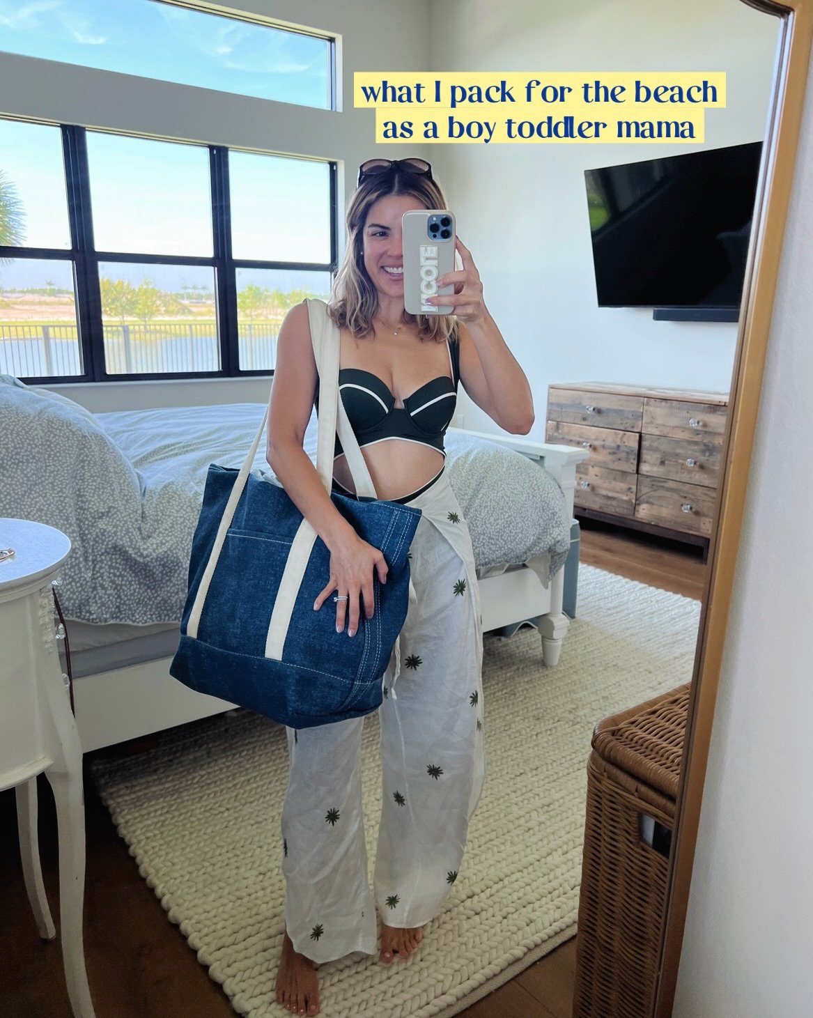 Toddler beach day essentials I never leave home without 🐚🦀🐠☀️
.
My BIGGEST mama tip: pack a makeup brush to easily apply sunscreen to your littles&rsquo; face &mdash; it also makes the process a little more fun! Rory LOVES it ☺️ links: https://lik