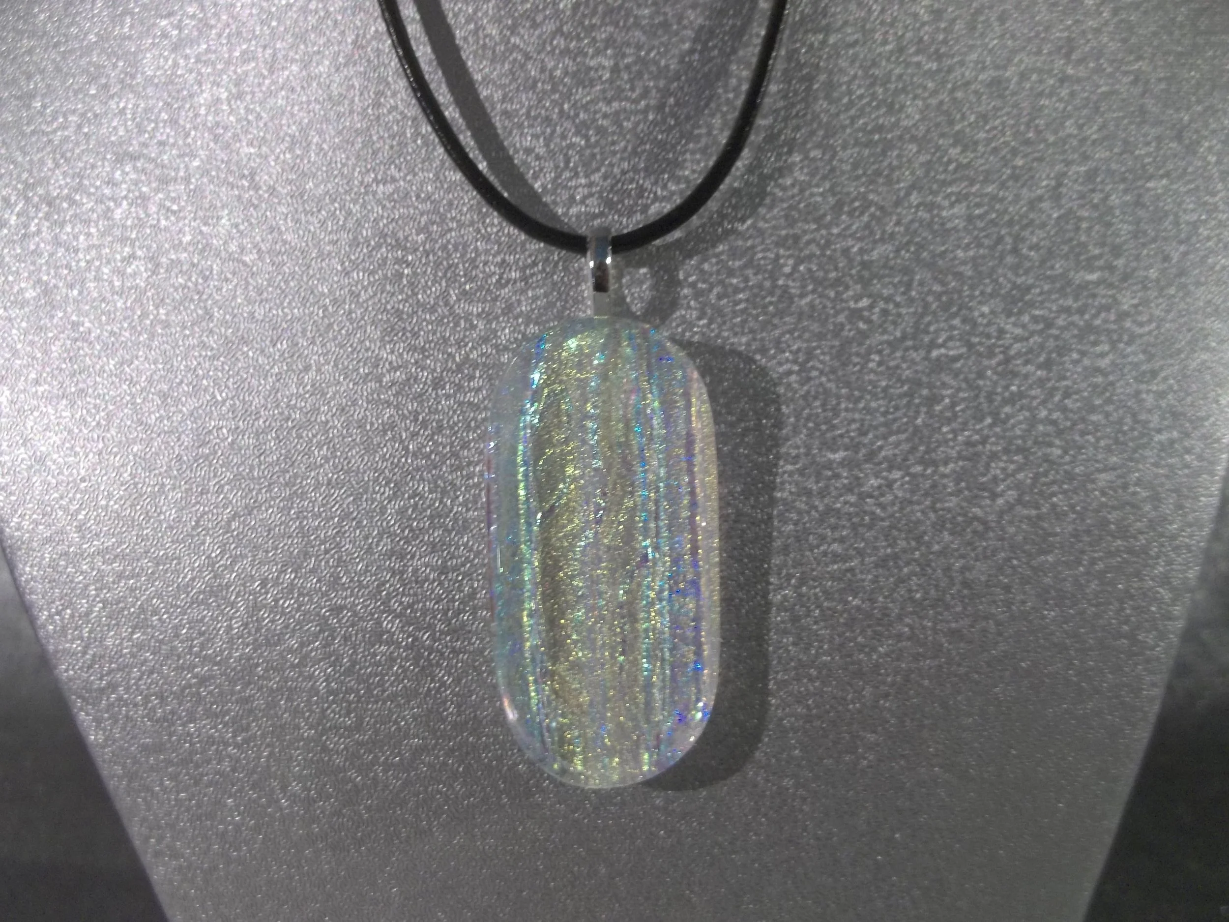 Pendent Dichroic 