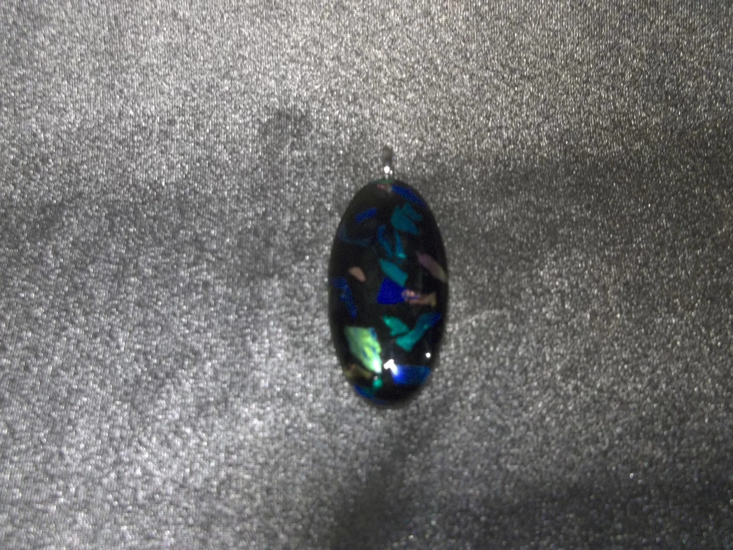 Oval Multy Color Dichroic Pendent