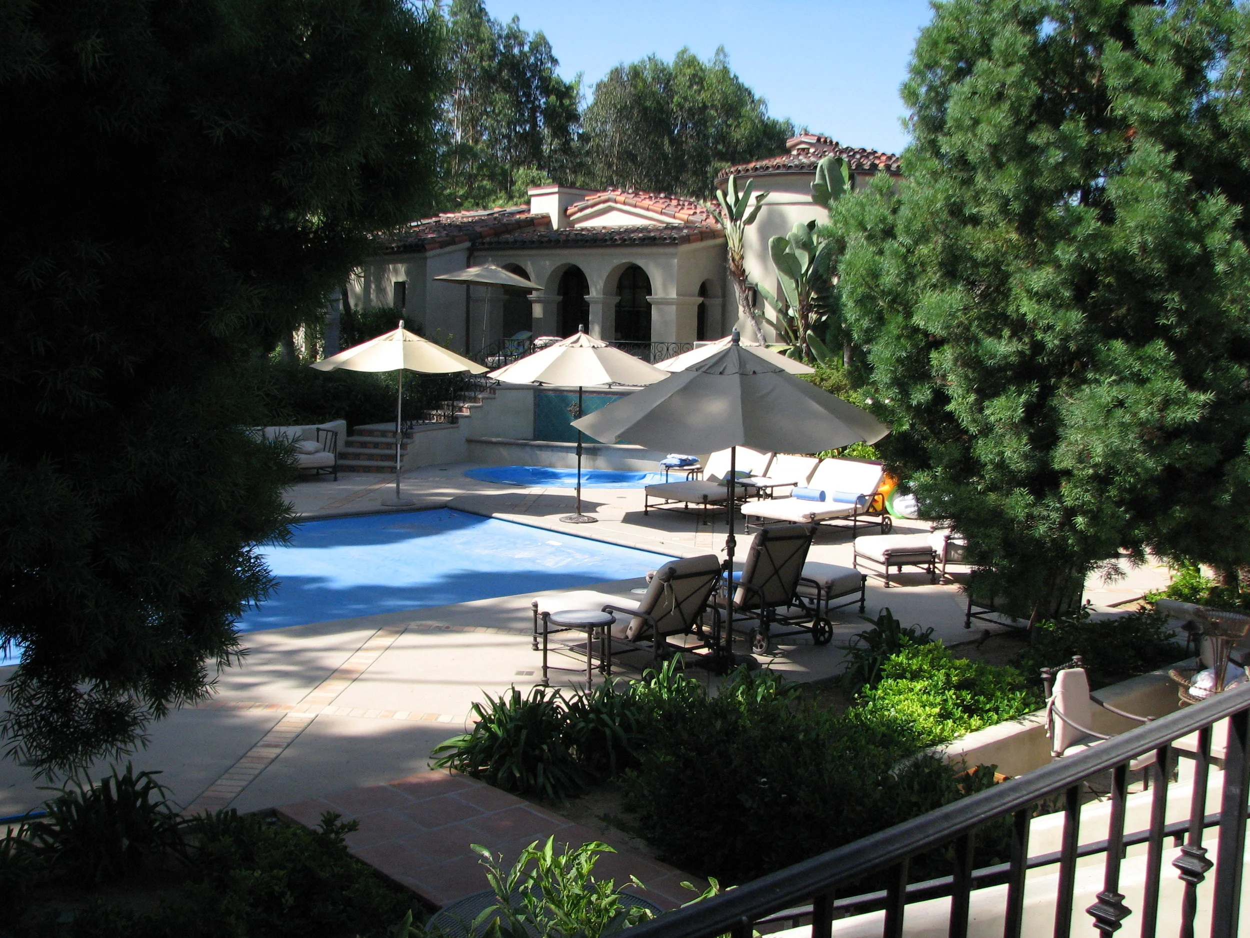 HaynesGuestSuitetoPool.JPG