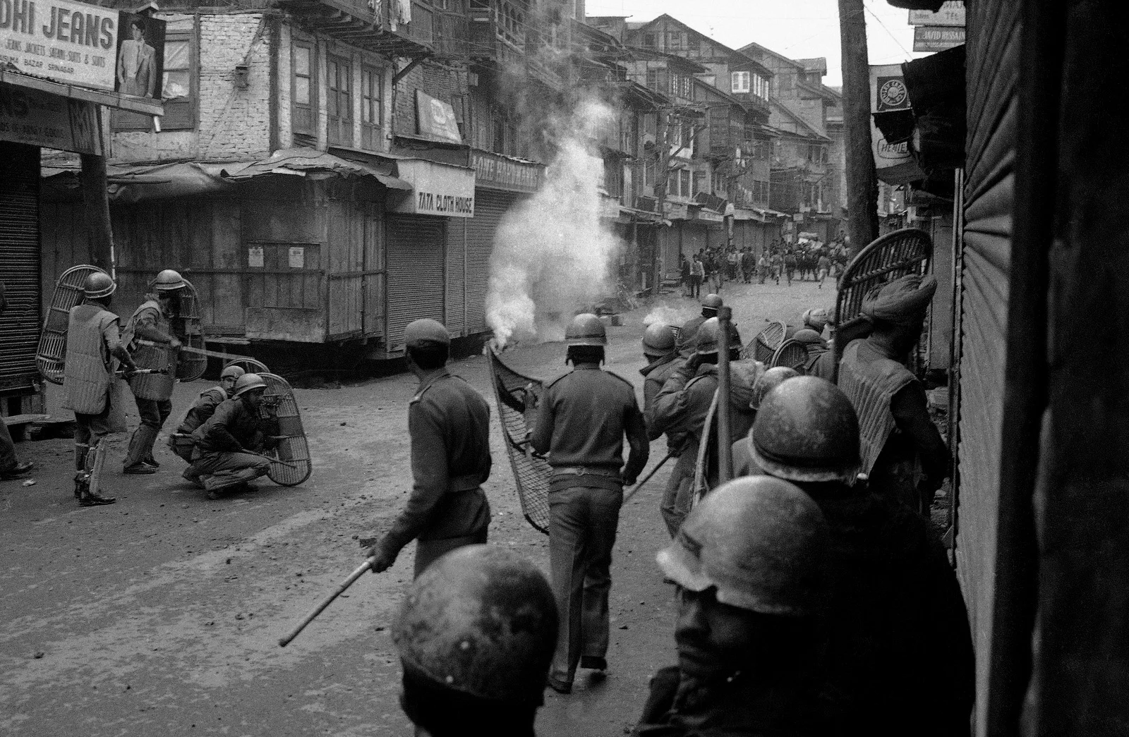 Feb 1990, Srinagar: Indian security forces fighting protesters with tear gas. 1989 saw the beginning of militant insurgency against Indian occupation in Kashmir. Image: Mint Press News