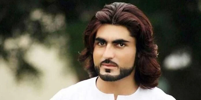 The killing of Naqeebullah Mehsud, an aspiring model and social media celebrity from Waziristan in a police brutality incident in Karachi was a key event which propelled the PTM. Image: Sindh Post