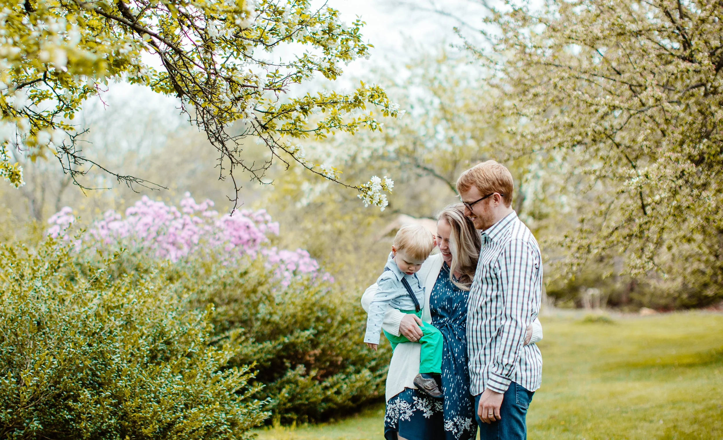 springtime-mini-sessions-boston-family-photographer.jpg