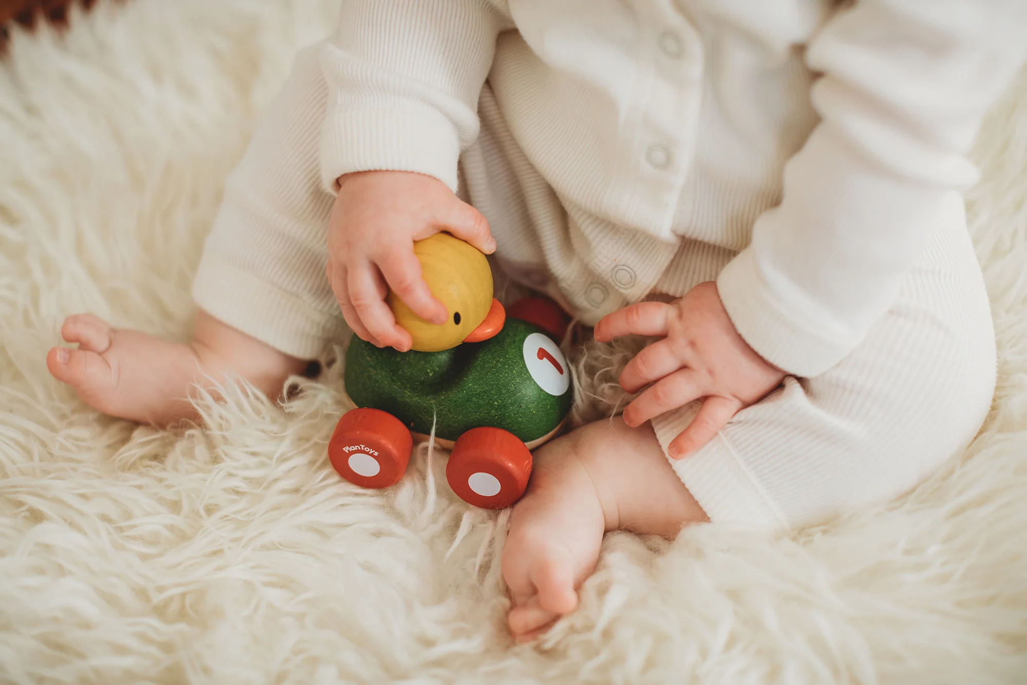 This fashionable family dressed their family in neutrals for their baby’s photography session. Sudbury family photographer, Boston family photos, microfashion.