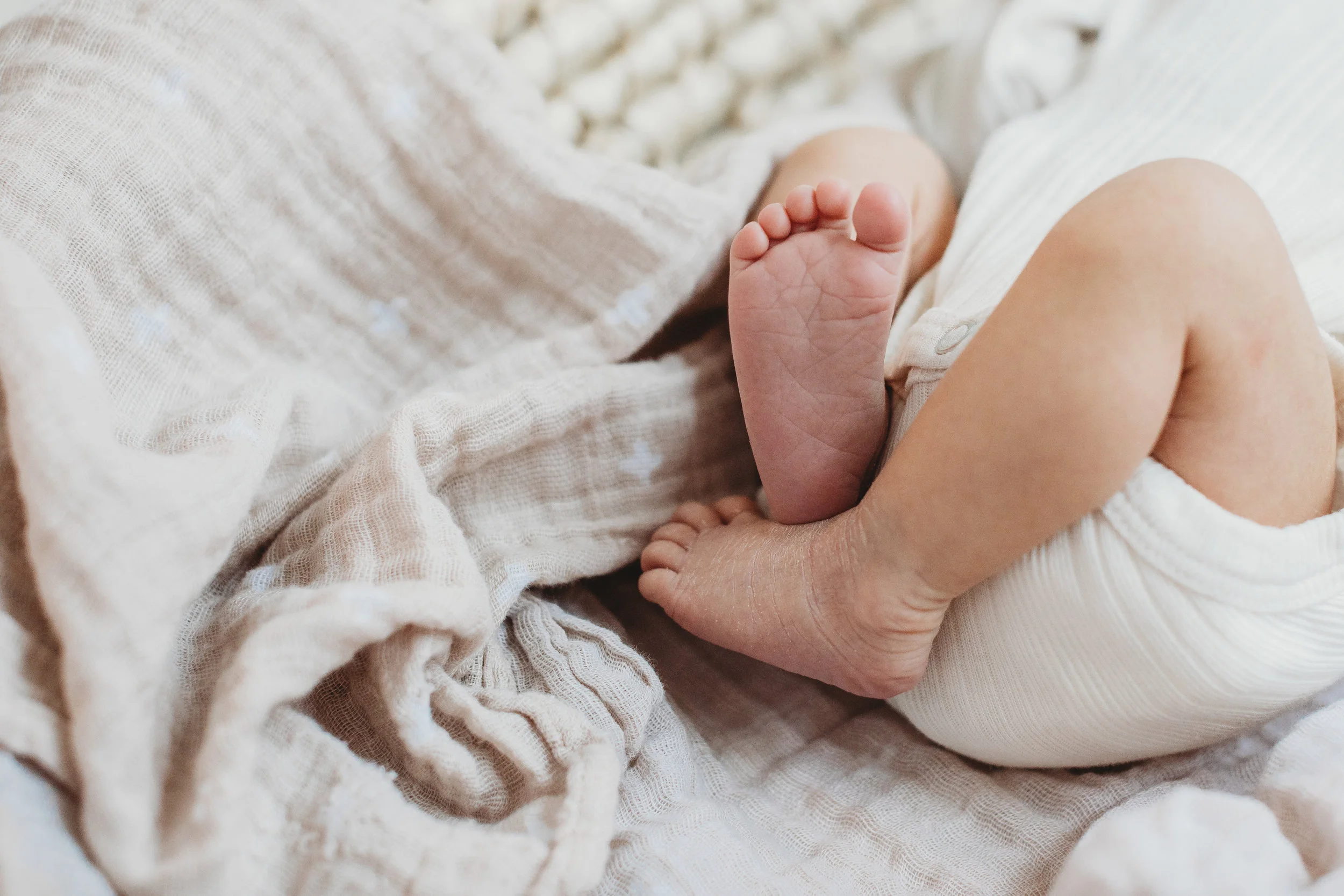 Little toes newborn photography in Greater Boston