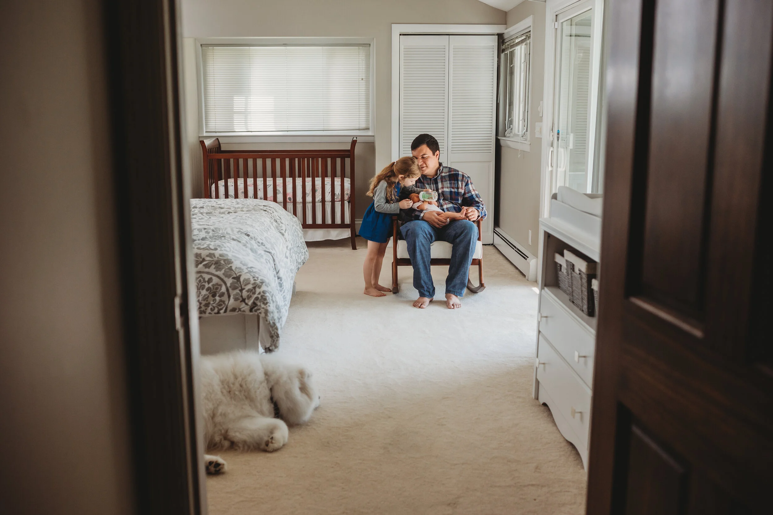 Hanging out with Dad | Concord, Massachusetts Newborn Photographer