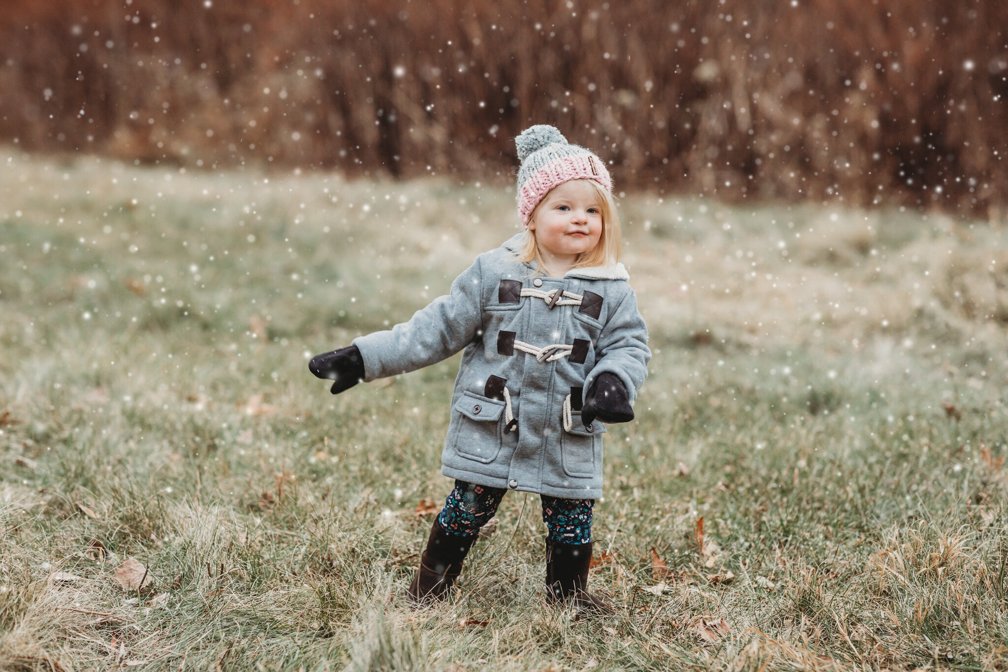 What to Wear to Your Family Photo Shoot When It's Cold Outside | Concord, Massachusetts Family Photographer
