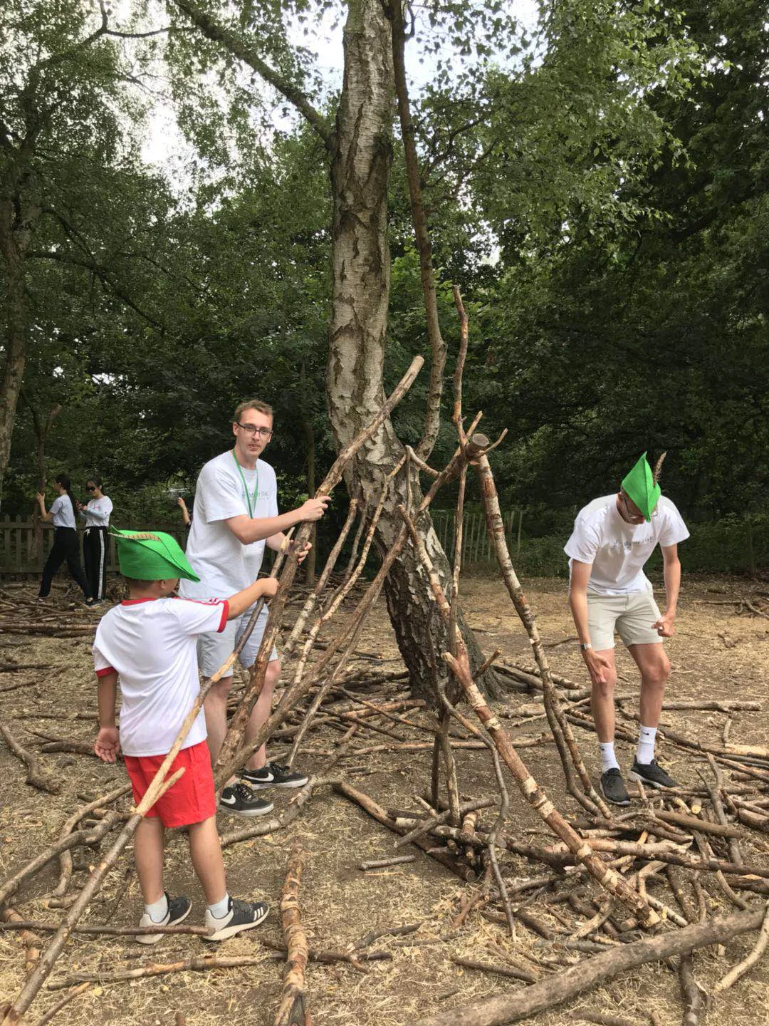 Den building - teamwork!