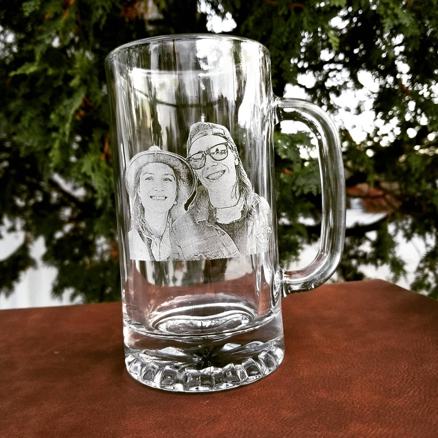 St. Patrick's day is around the corner. 
Make your perfect beer mug at Cutting Edge Boston 
[LINK IN BIO]
.
.
.
.
#kissmeimirish #saintpatricksday #covid_19 #pandemic #irish #irishwhiskey #irishcoffee #irishpub #marchmadness #march #finalfour #beerlo