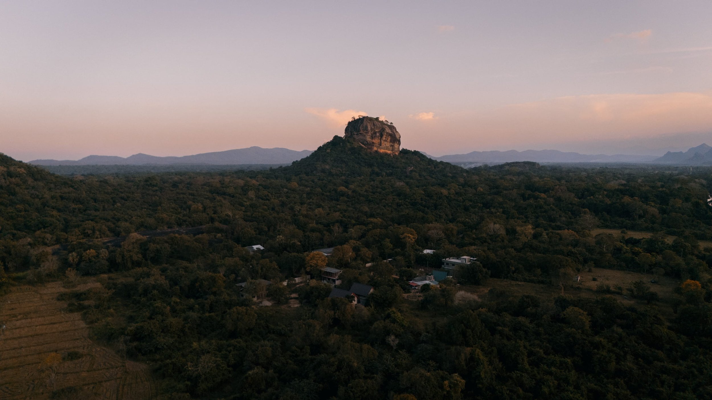 16-Day Sri Lanka Itinerary | The Ultimate Route for First-Time Visitors