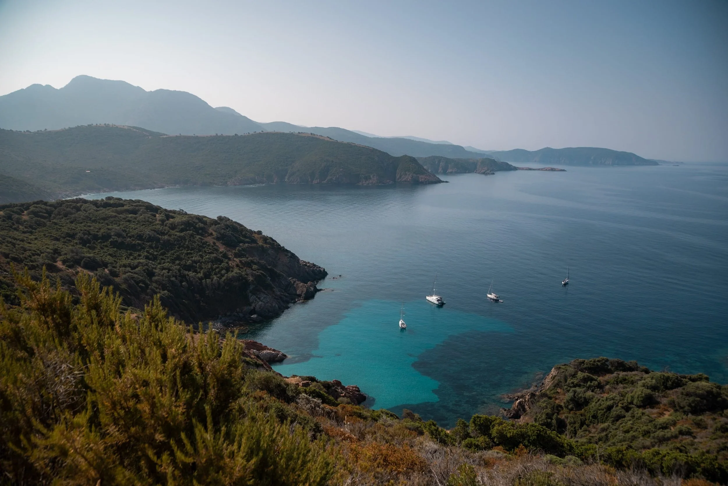 capo-rosso-coves-maquis