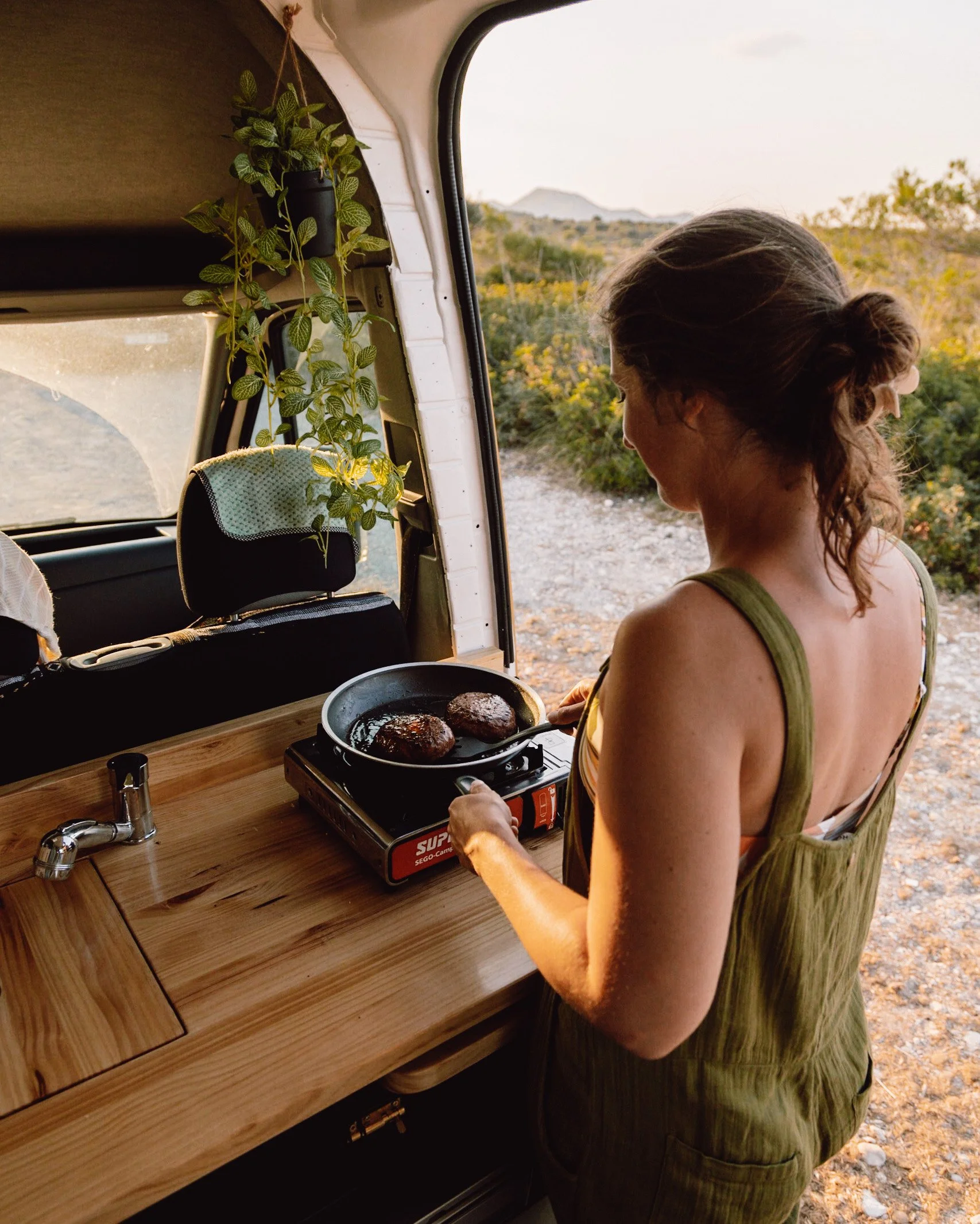 campervan motorhome mallorca road trip intinerary cooking