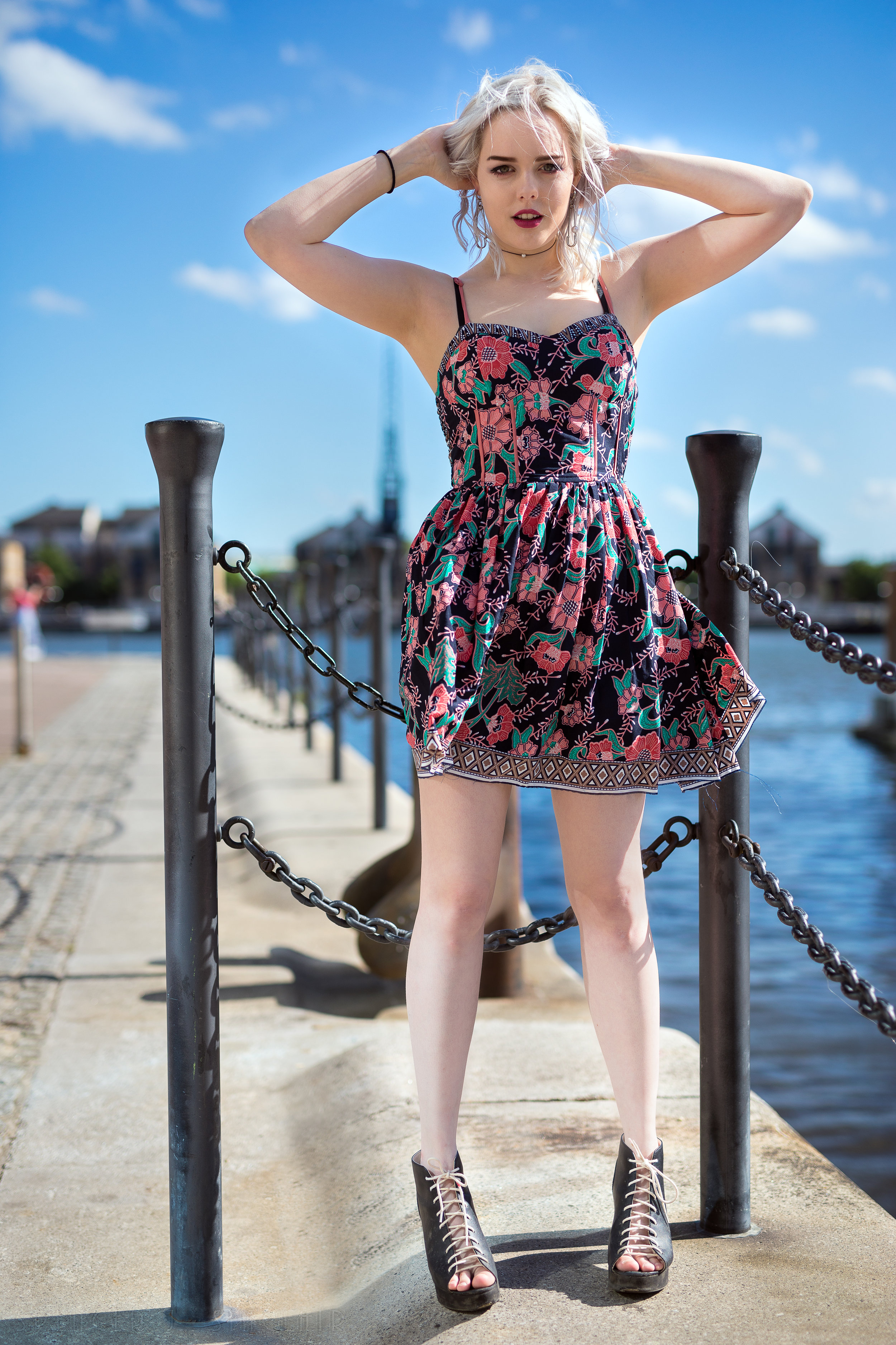 Charlotte-Christof-London-Docks-001-FreshCrewStudios-Website.jpg