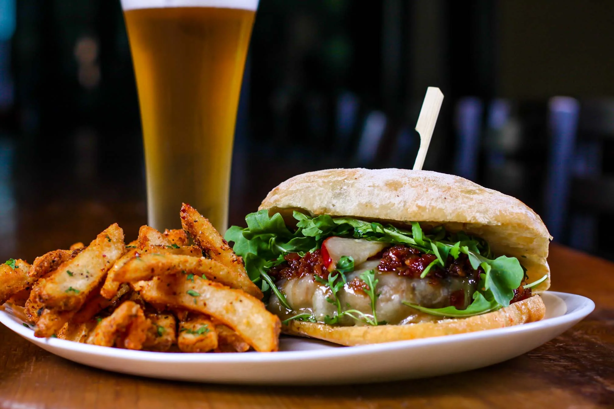 WILD BOAR BURGER 003.jpg