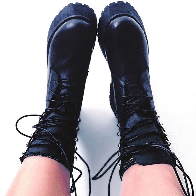 Bring it on Monday. @unif #UNIF #shoesoftheday #shoes #boots #monday #mondaymood