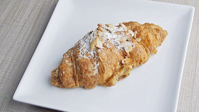 Almond-Croissant_preview.jpg