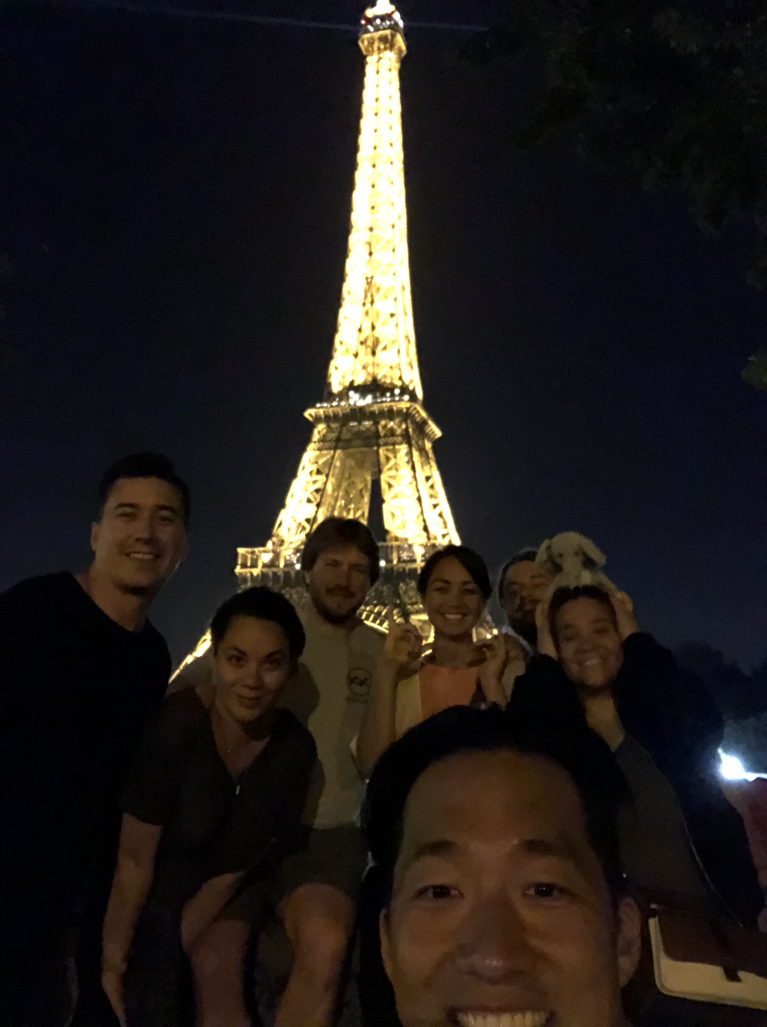 Bowe, Lena, Michał, Naomi, Karol, Iam, Carlyn, and Keane! Bonne nuit! 