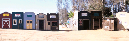 western mural and facade_valleycenterrodeo_valleycenter_California1.gif