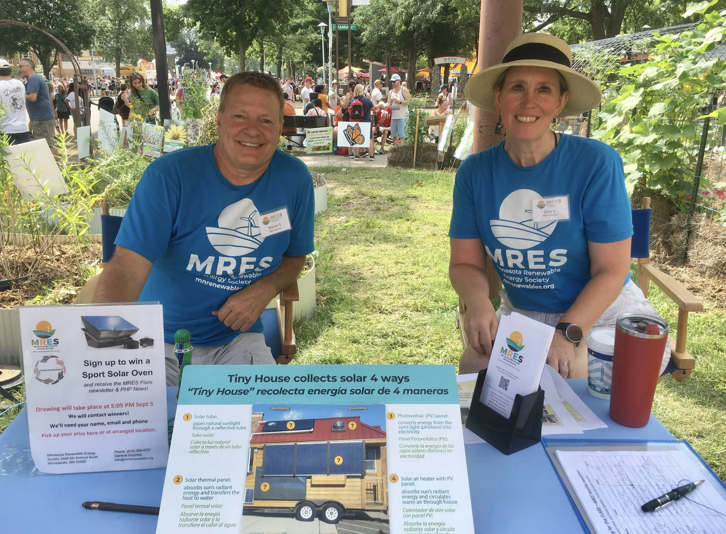 Outdoor volunteers.JPG