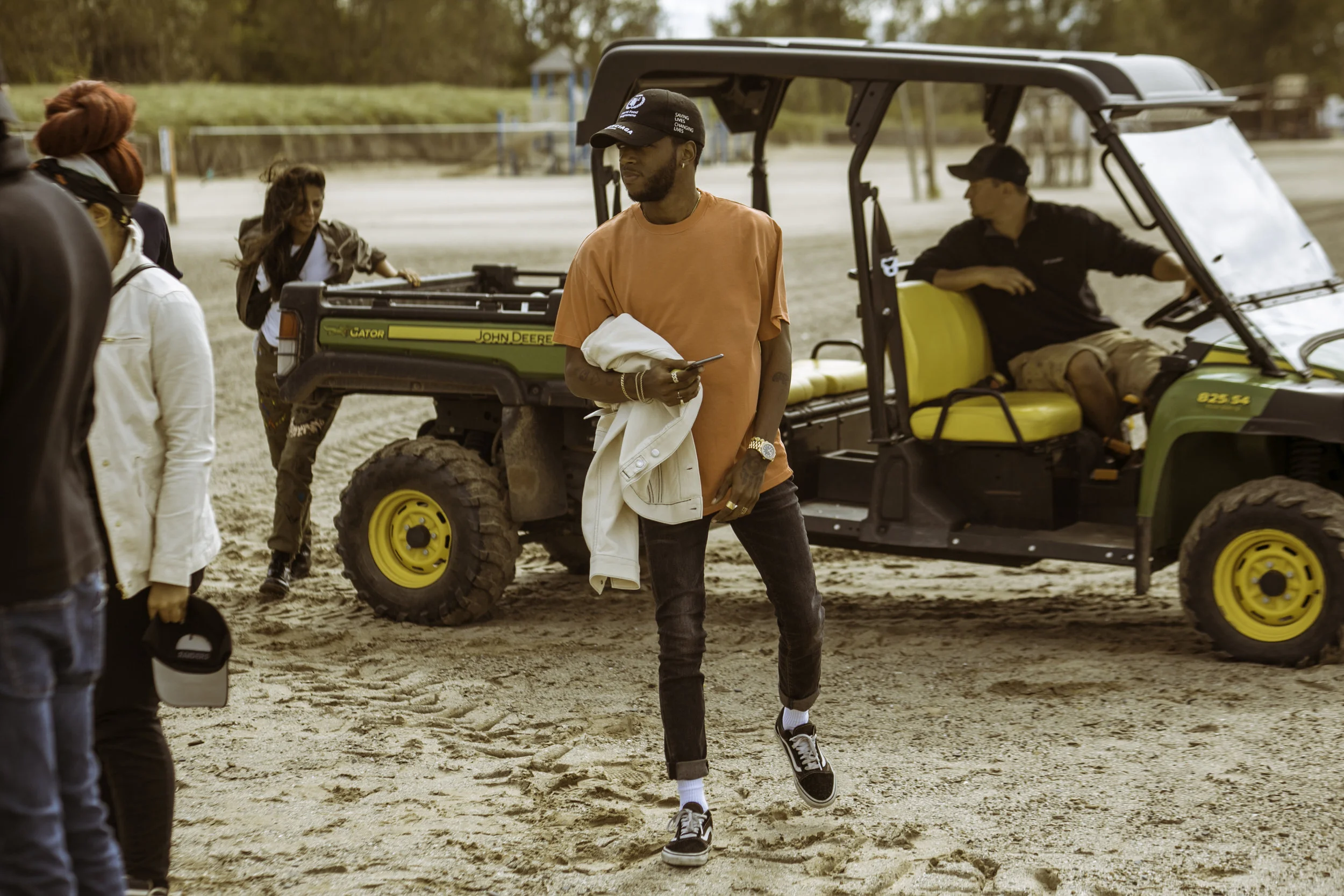 6lack ft J Cole - Pretty Little Fears BTS