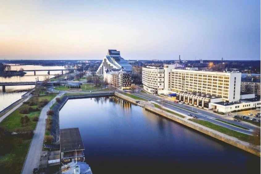 river view 2.jpg