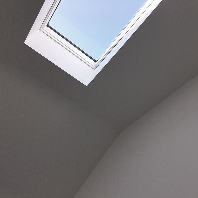 @velux kitchen skylight at our #lakeshorehouse in the #hudsonvalleyny
.
Architectural design by @abd_work + @adrianaperronearchitect = @makewell_studio
.
.
#homerenovation #interiordesign #architecture #design #archilovers #catskills #nycarchitecture