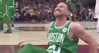 Celtics' Gordon Hayward suffers horrific injury as Cavaliers win