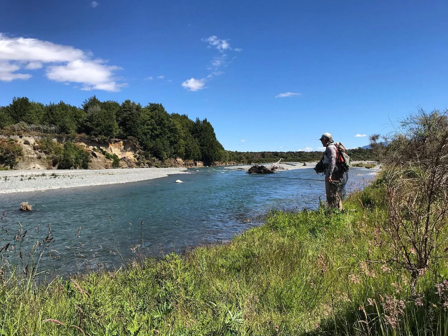 Pocket dwelling Rainbows and Browns on Dry Fly exactly what the Doctor ordered after X mas celebrations. 
@gincleartravel 
@fiordland_fishing_guide 
@toniceyewear 
@manic_tackle_project 

#flyfishingguide #newzealand #fiordlandnationalpark #dryflyfishing #browntrout #rainbowtrout #manicmates #simmsflyfishing #toniceyewear