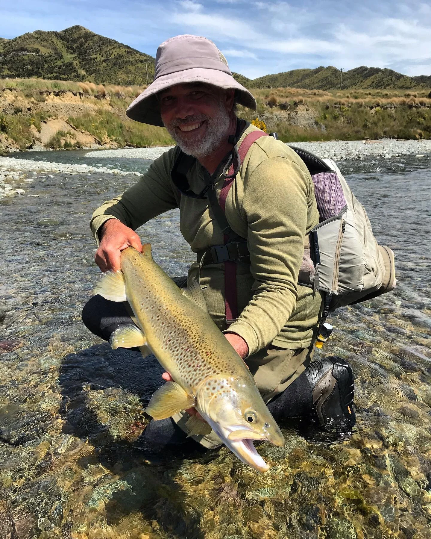 Out scouting water today. Bumped into a couple of fellas. A quick intro and the call was let&rsquo;s fish together. After bagging some nice fish we sat down and had a chat. As soon as some surnames were dropped it all fell into place. Turned out to be Steve Tedesco and Robbie McGee. Great day with all of us bagging some wonderful condition fish. Another stunning day in the South NZ. 
Photo: Steve with a solid brown. 

@fiordland_fishing_guide 
@gincleartravel 

#fiordlandnationalpark #flyfishingfiordland #dryflyfishing #trout #travelnewzealand #flyfishingtravel #gincleartravel #manicmates #newzealand