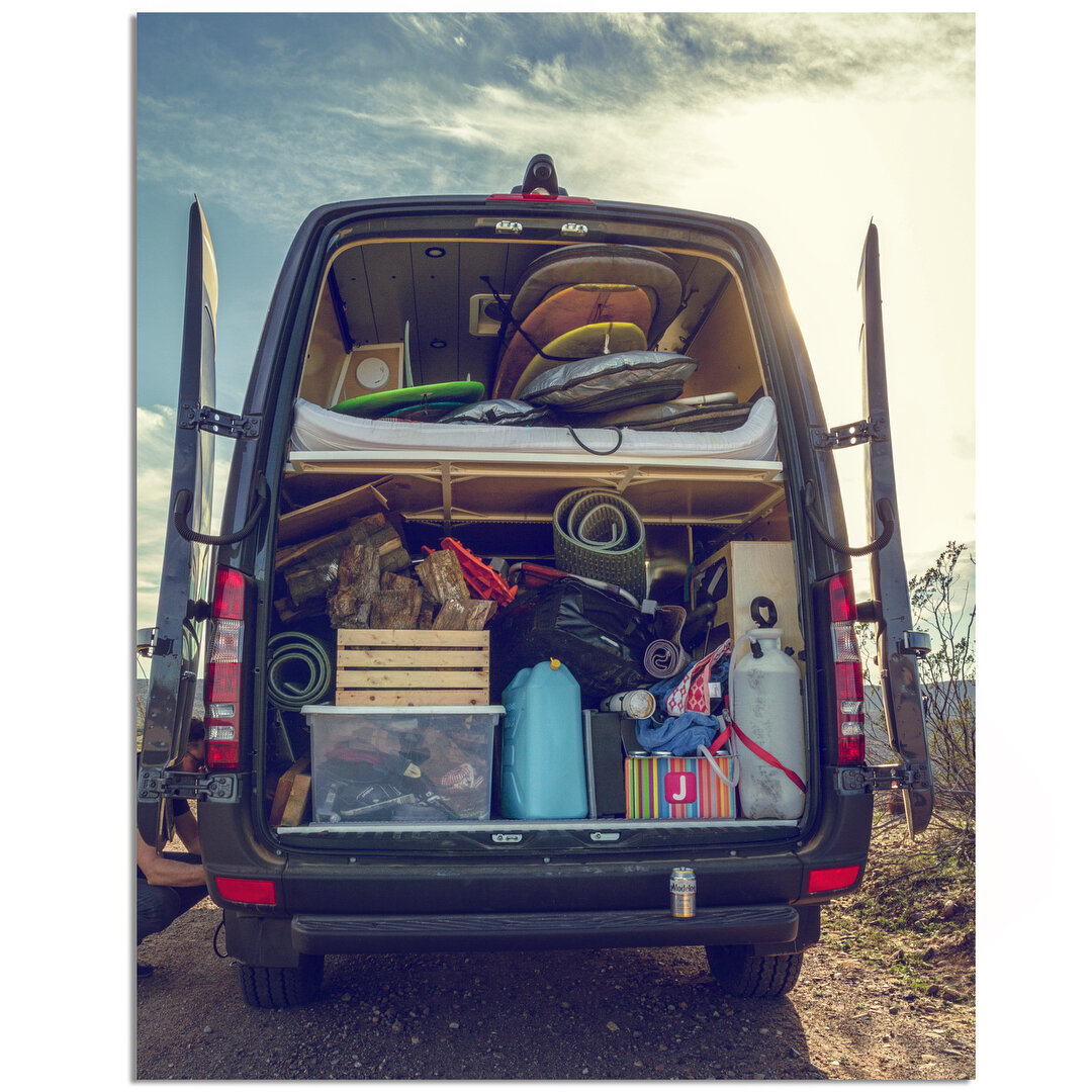 🎊Happy New Year 🎊 
Hoping 2019 finds your van packed to gills with adventure and your slider door wide open to your favorite playground.